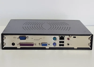 10Zig  Windows XP+DOS Industrial PC 16+4GB SSD, 512MB Ram, DOS audio, COM/Serial - Image 1 of 4