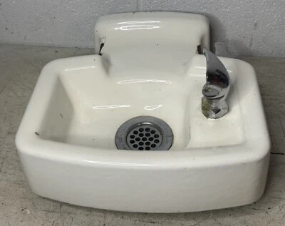 VTG Porcelain Water Drinking Fountain Wall Mount Halsey W Taylor Warren Ohio - Image 1 of 4