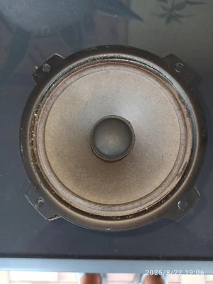 ALTOPARLANTE MIDRANGE 8 OHM AKAI TC 41 SR-S410 - Immagine 1 di 3