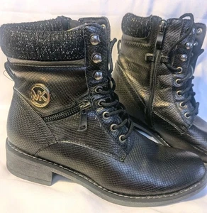 Stivali da combattimento Michael Kors neri con logo MK oro. Lacci con zip laterale. Taglia 8 - Foto 1 di 10