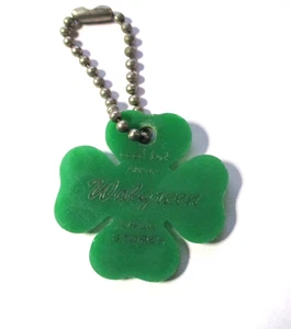 RARE VINTAGE WALGREEN DRUG STORES FOUR LEAF CLOVER KEYCHAIN ~ WE SELL KEYCHAINS - Bild 1 von 2