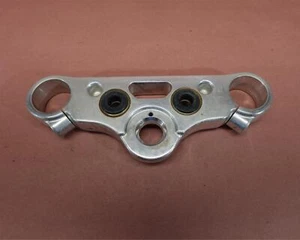 2012-2016 Harley Davidson Dyna Wide Glide FXDWG Upper Triple Tree Fork Clamp - Picture 1 of 7