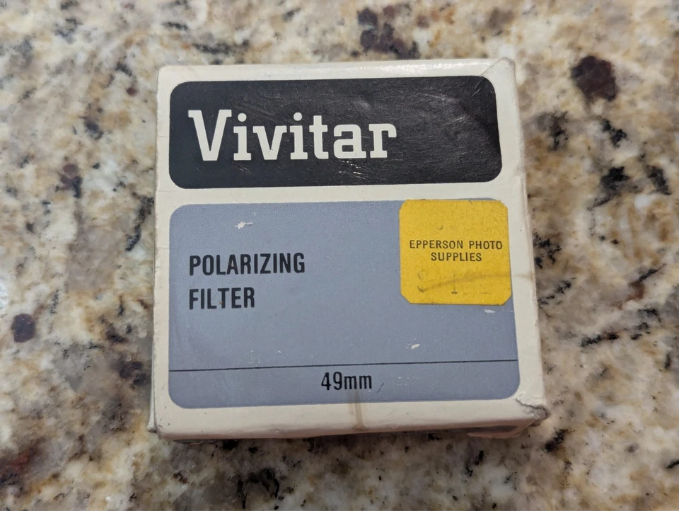 Vivitar Polarizing Filter 49mm for Black/White Film Japan - Image 1 of 4