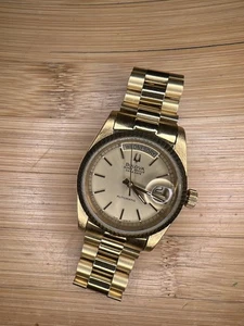 VINTAGE BULOVA SUPER SEVILLE DAY DATE Presidential AUTOMATIC Yellow Gold - Picture 1 of 5