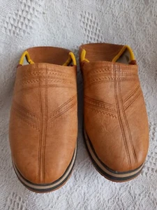 vtg style Morrocan tooled Leather Slippers sliders shoes size 6 boho - Picture 1 of 5