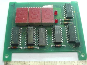 H-P 3 Digt Red 7 Seg 5082-7653 Display Board 007098-102 wt 5 IC's 4 pin lines - Picture 1 of 3