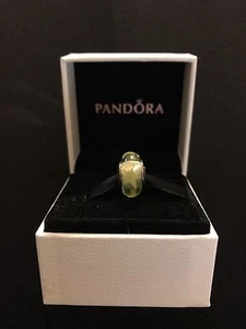 Pandora light green Star murano glass charm - Picture 1 of 3
