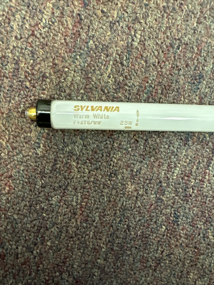 Sylvania F42t6/ww - Image 1 of 1