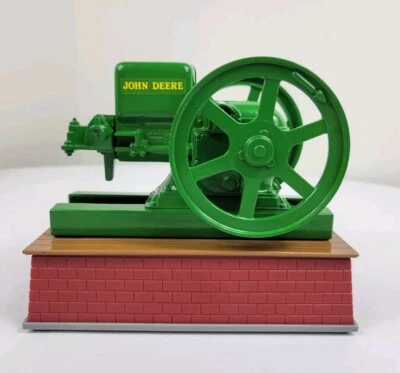 Ertl John Deere Battery Operated Model E Engine 1/6 Diecast Farm Engine Replica - Image 1 of 4