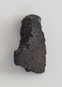 Meteorite chondrite carbonnée carbonaceous TARDA C2 ung 0.9g - Picture 1 of 3