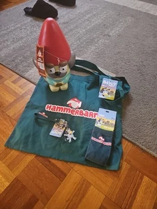 HAMMERBARN BLUEY COLLECTABLES- GNOME, KEYRING, SOCKS & CARRY BAG - Foto 1 di 5