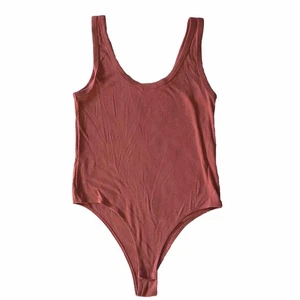 Body Top Un Nuevo Día Talla L Cuello Redondo Acanalado Correa Ancha Sin Mangas Coral Rosa - Imagen 1 de 7