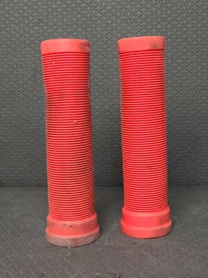 ODI Longneck Grips Soft Compound Flangeless Red 22.2 mm 5" or 13 cm - Image 1 of 4