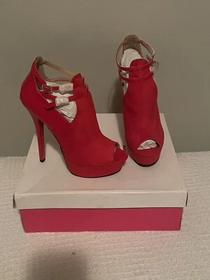 NUEVO Tacones JustFab Clarabelle Rojo Mujer Hecho por el Hombre Cuero/Gamuza Talla 8.5 Foto 1 de 4