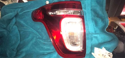 2011-2015 FORD EXPLORER DRIVER LEFT HAND SIDE TAIL LIGHT LAMP OEM - Image 1 of 2