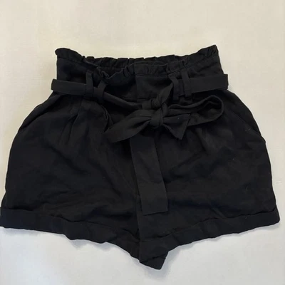 Pantalones Cortos Forever 21 Negros Nuevos Con Etiquetas Tejidos Con Cinturón Negro Foto 1 de 4