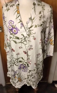 (J) Forever 21 Floral Dress with Beautiful Flowers Size Small - Picture 1 of 11