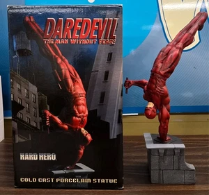 Marvel - Hard Hero - Daredevil - Limited Cold-Cast Porcelain 17 In Statue (2007) - Picture 1 of 14