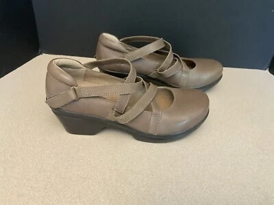 Womens Sanita Neve Brown Leather Mary Jane Clog Shoes. Size 41-US 10. Nice Clogs - Image 1 of 4