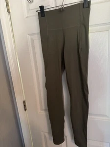 Neu mit Etikett All In Motion Damen-Leggings angeraut geformt – moosgrün – Größe XS - Bild 1 von 7