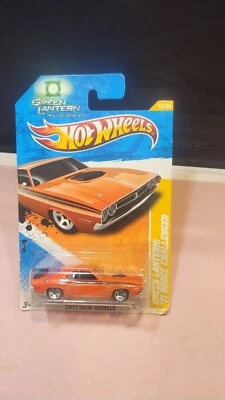 HOT WHEELS GREEN LANTERN: '71 DODGE CHALLENGER 2011 NEW MODELS ORANGE DIECAST - Image 1 of 2
