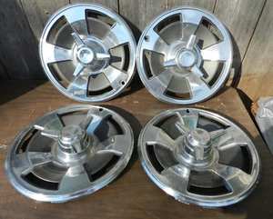 OEM 1963-66  Chevy Corvette hubcap set of 4 vintage original stainless steel - Picture 1 of 6