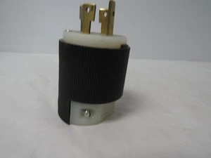 HUBBELL TWIST-LOCK 125/250 30A - Imagen 1 de 5