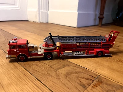 CORGI FIRE TRUCK MACK ARIEL LADDER ALLENTOWN PA 52103 1/50 Sans Boite - Photo 1/4