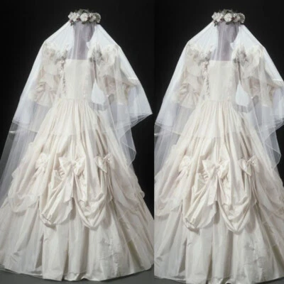 Vintage Satin Ruffles Wedding Dresses Half Sleeves Square Neck Bridal Gowns - Image 1 of 4