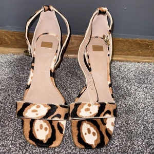 Louise et Cie, - Sandalia con estampado de leopardo. Piel de pelo de vaca real Us 10M/42 - Imagen 1 de 8
