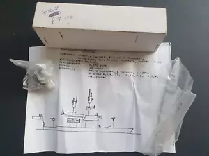 TRITON - 1250 USS BELKNAPK CLASS R1661 UNASSEMBLED WHITE METAL KIT - Picture 1 of 6