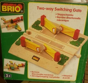 NEW BRIO Two-Way Switching Gate #33243 Wooden Railway - Picture 1 of 1