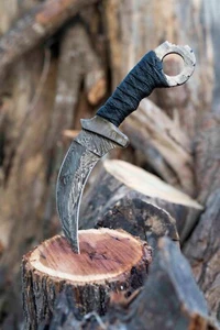 Coltello da caccia Karambit fatto a mano, coltello in acciaio damascato, allenatore di coltelli Karambit - Foto 1 di 3
