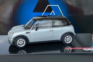 Mini Cooper 2001 (Quattroruote) 1/43 Autoart - Foto 1 di 6