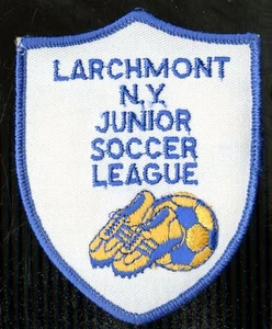 LARCHMONT NY JUNIOR SOCCER LEAGUE Vintage gestickter Aufnäher - Bild 1 von 2