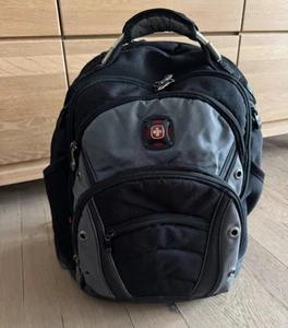 WENGER Synergy 16'' Laptop Backpack Rucksack Rucksack Gray / Black schwarz grau - Afbeelding 1 van 12
