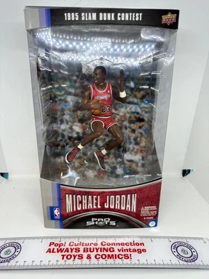Upper Deck Pro Shots 1985 Slam Dunk Contest Michael Jordan Figure NEW - Image 1 of 4