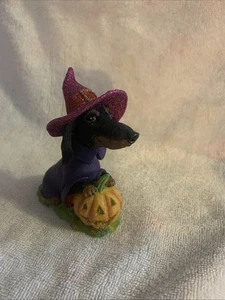 Statuina Dash hound che si libra sopra una zucca Bobble Head - Foto 1 di 5