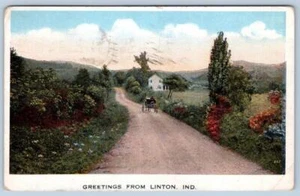 1920 Saludos de Linton Indiana caballo y buggy carretera postal antigua - Imagen 1 de 2