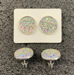 1 pair of hand made silver plated 12 mm acrylic,bling/sparkle/glitter studs - Picture 1 of 6