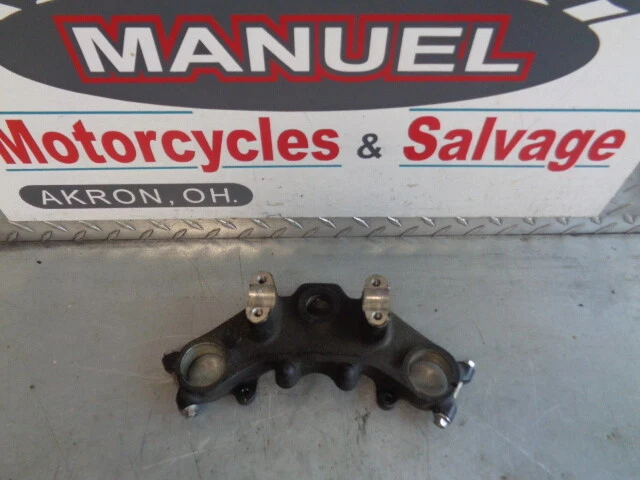 1982 82 Honda CB900C CB900 Custom Top Handlebar Clamp — 第 1/1 张图片