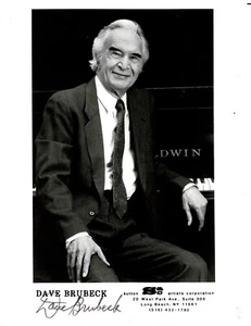 Dave Brubeck, original signed 8 x 10 photo, CoA - Picture 1 of 2