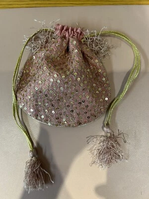 Bolsa rosa malva seda pequena cordão bordado lantejoulas douradas 6 polegadas - Imagem 1 de 4