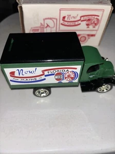 Bank- Die-cast 1935 MACK Gas Box Truck Scale 1:34 Made In 1993 Lock With Key - Picture 1 of 10