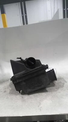 Cadillac ATS 2015 conjunto de filtro de aire OEM 22781108 usado 128 k millas Foto 1 de 4