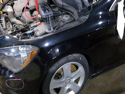 二手前左挡泥板 适合:2015 梅赛德斯-奔驰 cla 级 117 CLA2 型 — 第 1/4 张图片