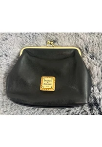 Dooney and Bourke schwarz Leder Kisslock Kartenetui Geldbörse Portemonnaie Neu mit Etikett - Bild 1 von 6