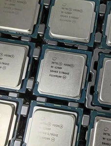 Intel Xeon W-1290P LGA1200 CPU SRH93 10-Core 20-Thread 3.7GHz Processor - Picture 1 of 5
