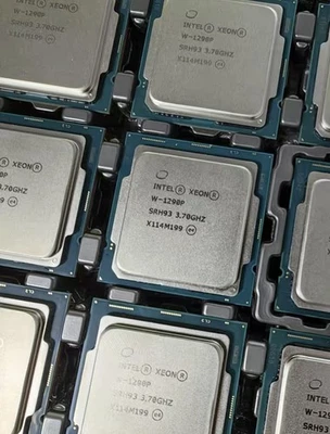 Intel Xeon W-1290P LGA1200 CPU SRH93 10-Core 20-Thread 3.7GHz Processor - Image 1 of 4