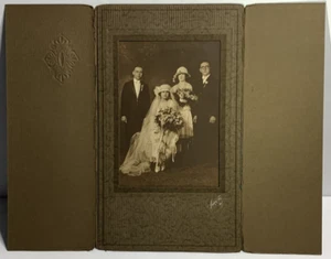 Wedding Portrait. New York. - Picture 1 of 7